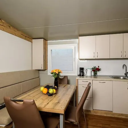 Cozy And Chic Little House With Pool Ivinj-2