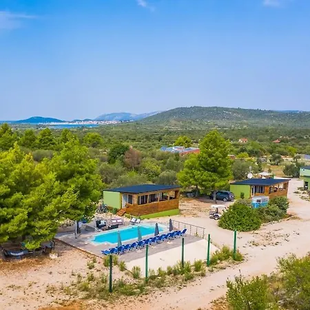 Cozy And Chic Little House With Pool Ivinj-2