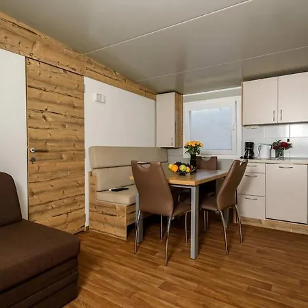 Cozy And Chic Little House With Pool Ivinj-2 Сasa de vacaciones *