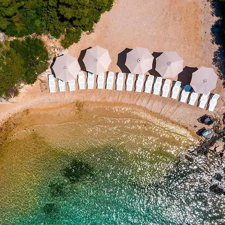 Cozy And Chic Little House With Pool Ivinj-2