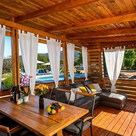 Cozy And Chic Little House With Pool Ivinj-2 * Tisno