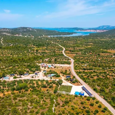 Cozy And Chic Little House With Pool Ivinj-2 Holiday home *