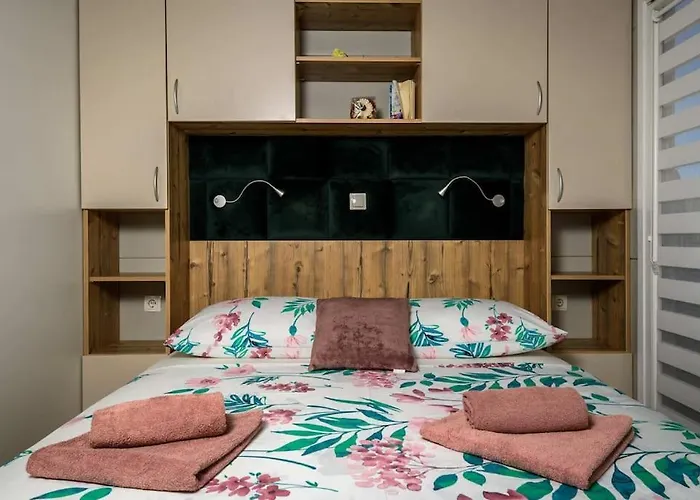 Cozy And Chic Little House With Pool Ivinj-2 * 迪斯诺