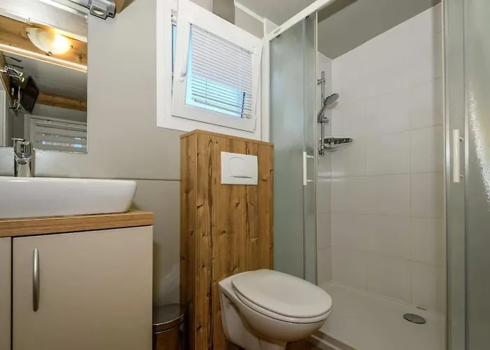 Cozy And Chic Little House With Pool Ivinj-2 * 迪斯诺