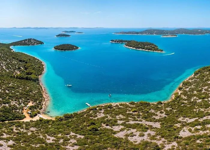 Cozy And Chic Little House With Pool Ivinj-2 *