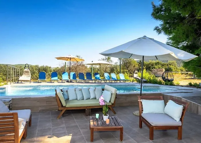 Cozy And Chic Little House With Pool Ivinj-2 * Tisno