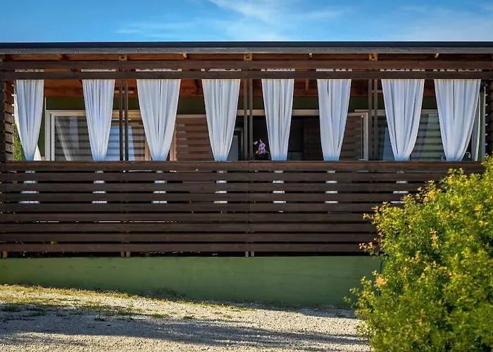 Cozy And Chic Little House With Pool Ivinj-2 度假居 *