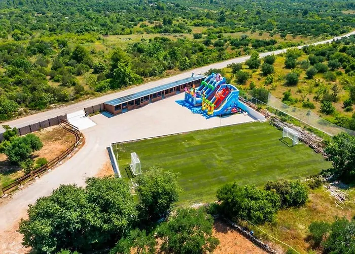 Cozy And Chic Little House With Pool Ivinj-2 度假居 迪斯诺